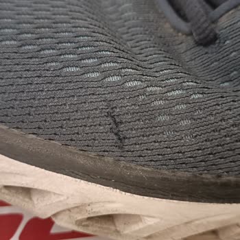 Skechers Ürününün Arkasında Durmuyor
