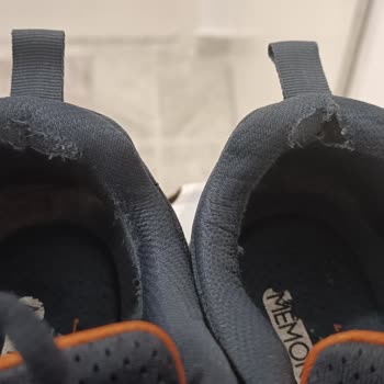 Skechers Ürününün Arkasında Durmuyor
