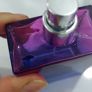 Açık Bile Olmayan Gratis Parfümünün Elime Kırık Gelmesi