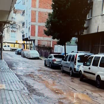 Buca Belediyesi 3 Aydır Mahallenin Yolunu Düzeltmiyor!
