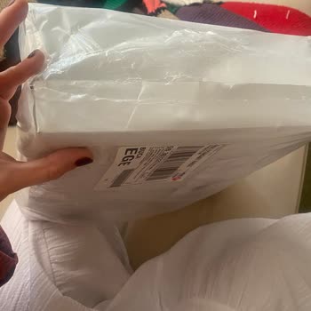 Aras Kargo Ürünümü Açmışlar Ve Teslim Etmişler