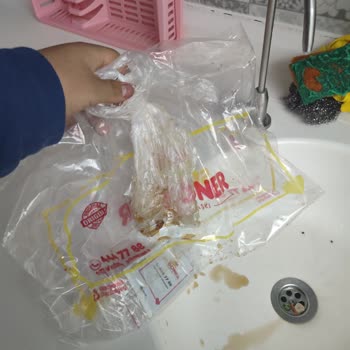 Sr Dönerin Kalitesizliği Ve İlgisizliği