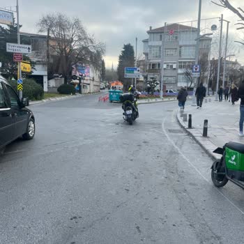 Karşı Şeritten Gelen Marti Sürücüsü İle Kaza