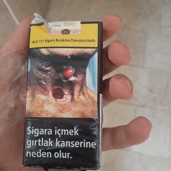 Philip Morris Sigarada Parfüm Patlamış