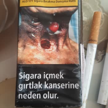 Philip Morris Sigarada Parfüm Patlamış