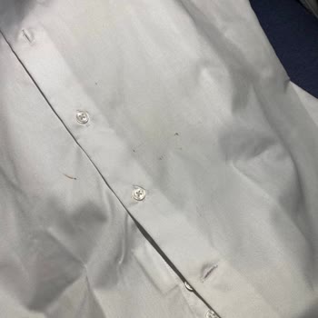 Kiğılı Giyim Lekeli Gömlek Satılıyor