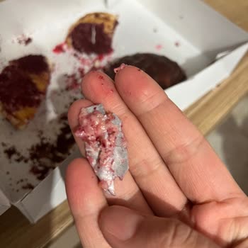 Krispy Kreme Dönütü İçinden Ambalaj Kağıdı Cıktı