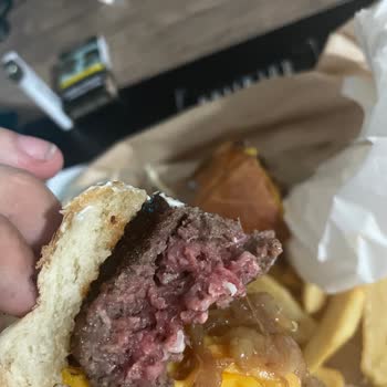 Yemeksepeti Çiğ Burger Gönderen Baltazar