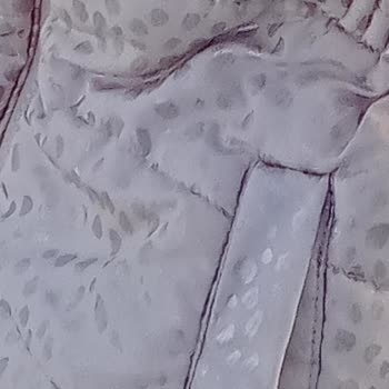 LC Waikiki Kalitesiz Montun Eriyen Baskıları Ve Kopan İplikleri