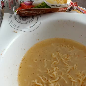 İndomie Sürprizi: Beklenmedik Misafir!