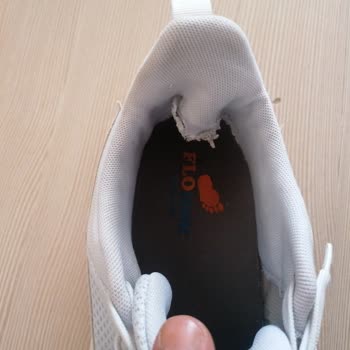 Puma Ayakkabı İç Topuk Kısmı Yırtılması