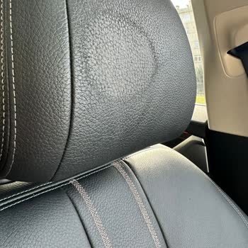 BMW Koltuk Derisinde Soyulma