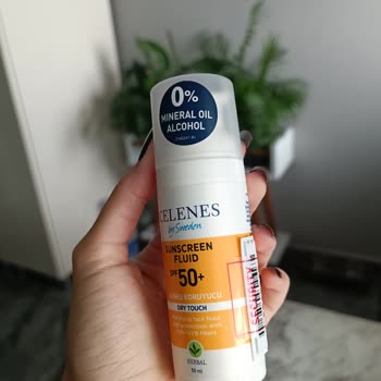 Celenes By Sweden Celenes Marka Güneş Kremi İçerisindeki Pütürler