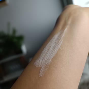 Celenes By Sweden Celenes Marka Güneş Kremi İçerisindeki Pütürler