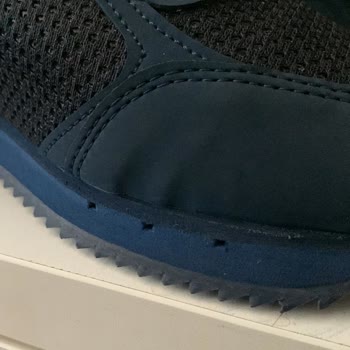 Marka Paris Ürün Fotoğrafıyla Uyuşmayan Ayakkabı Hüsranı