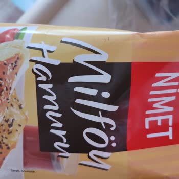 A101'den Aldığım Milföylerde Plastik İpler Buldum - Hijyen Eksikliği!