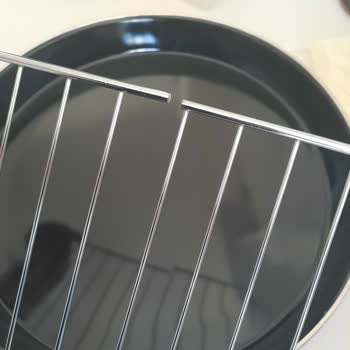 Simfer Ürünlerinin Arkasında Durmuyor