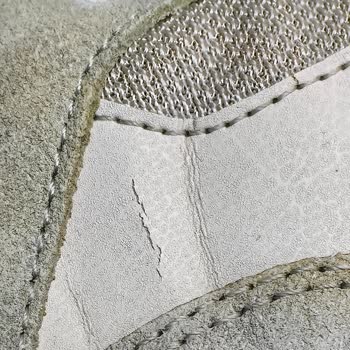 Skechers Ürünün Arkasında Durmuyor