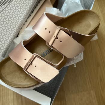 SuperStep Birkenstock Terlik Kutu Üründen Farklı