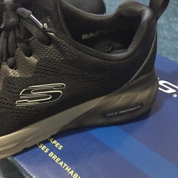 Skechers 2.5 Aylık Ayakkabıda İç Kısımlarda Deforme Ve Yırtılma Var