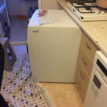 LG Çamaşır Makinesi Yürüyor
