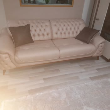 Aksu Home'dan Aldığım Koltuk Takımında Kırık Ve Çatlaklar Var