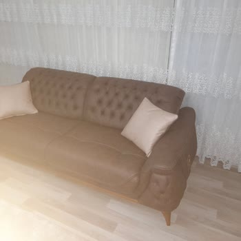 Aksu Home'dan Aldığım Koltuk Takımında Kırık Ve Çatlaklar Var