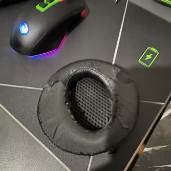 Monster Notebook 7.1 Surround RGB Oyuncu Kulaklığında Ped Sorunları