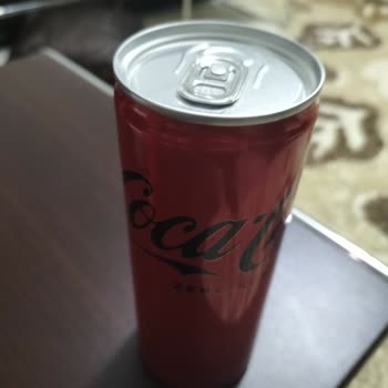 Boş Coca-Cola Kutusu