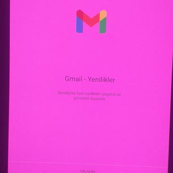 Samsung Tablet Ekran Pembeleşmesi