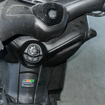 Yamaha Motosiklet Premium Motosiklet Xmax Sağ Cep Kapağı Problemi