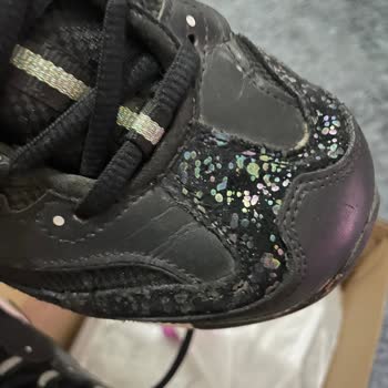 Skechers Ayakkabı Da Sıkıntı Olmasına Rağmen Değişim Yapmıyor