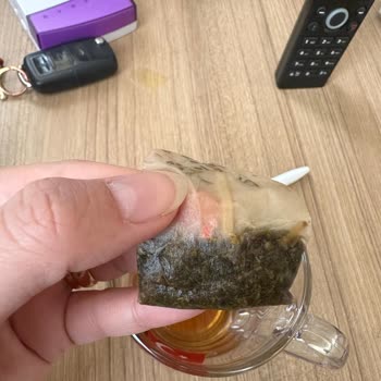 Lipton Poşet Çaydan Boyalı Kağıt Çıktı