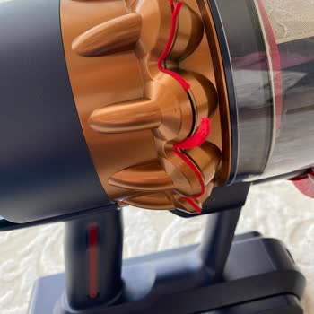 Dyson Garantisi Olan Ürününün Arkasında Durmuyor.