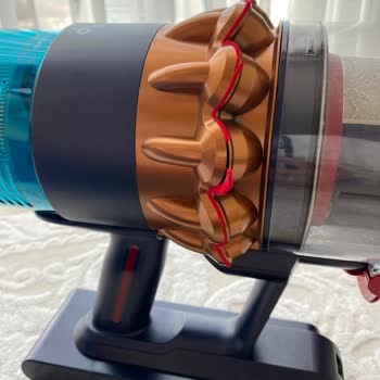 Dyson Garantisi Olan Ürününün Arkasında Durmuyor.