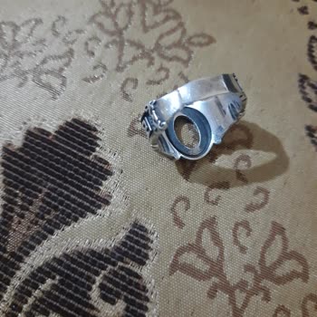 Tesbihevim Çatlayan Ve Taşı Düşen Gümüş Yüzük