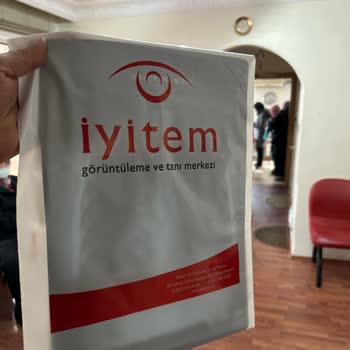 İyitem Emar Görüntüleme Merkezi İyitem Önlü Arkalı Fotokopi Çekiyor