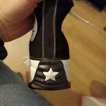 Crispy Sneakers Sahte, Defolu Ürün Gönderimi. Mesajlara Geri Dönmüyor.