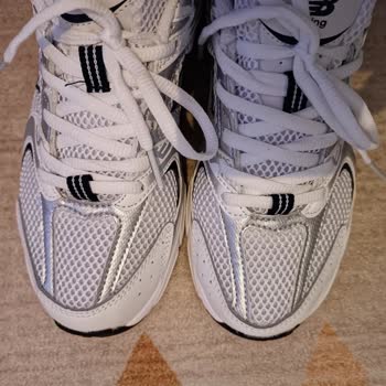 Crispy Sneakers Sahte, Defolu Ürün Gönderimi. Mesajlara Geri Dönmüyor.