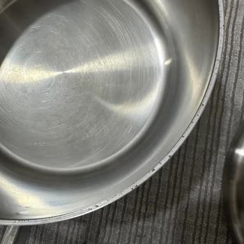 Jumbo Marka Tencere Setinde Soyulmalar