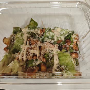 Alis Restaurant & Cafe Aşırı Pahalı Salata