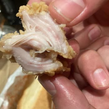 Konya Kule Site AVM Popeyes Bozuk, Özensiz Ve Çiğ Ürün Gönderiyor