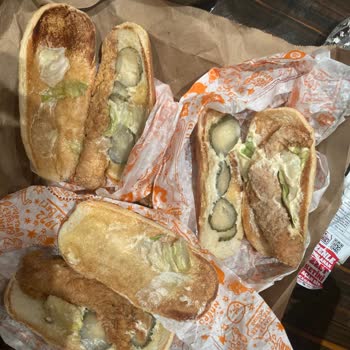 Konya Kule Site AVM Popeyes Bozuk, Özensiz Ve Çiğ Ürün Gönderiyor