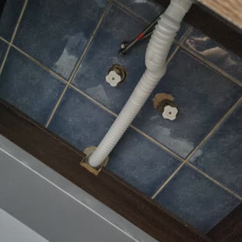 Koçtaş Banyo Dolabı Montaj Hatası