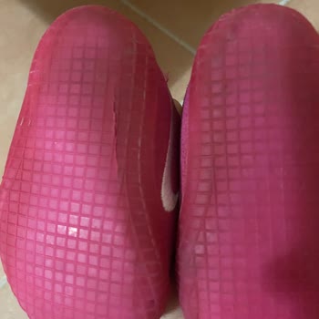 Brand New Nike Baby Shoes Fell Apart After 1 Week