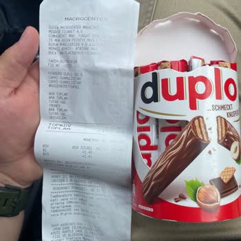 Macro Center Ferrero Duplo Çikolatadan Kurt Çıktı