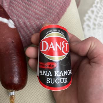 Peynirci Baba Danet Marka Sucuk Küflendi