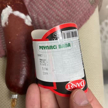 Peynirci Baba Danet Marka Sucuk Küflendi