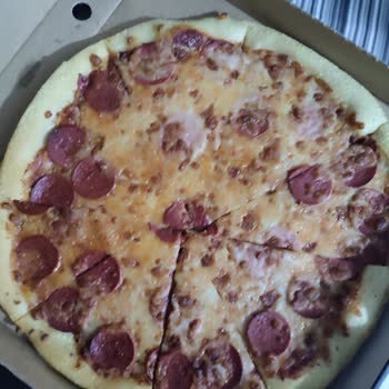 Yemeksepeti + Pizza Hut Ve Açlık Hikayesi