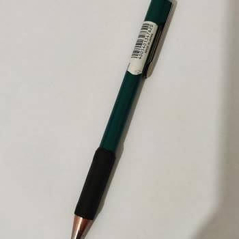 Faber Castell Grip 1347 Serisi, Uç Bölgesindeki Gri Kısmın Boya Atması